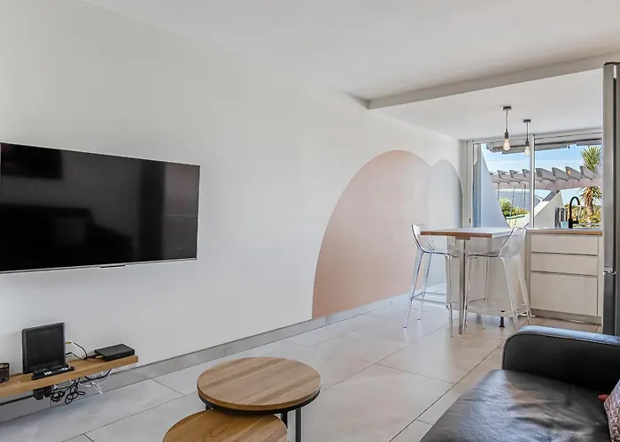 The Wave Village Naturiste Port Ambonne Cap D Agde