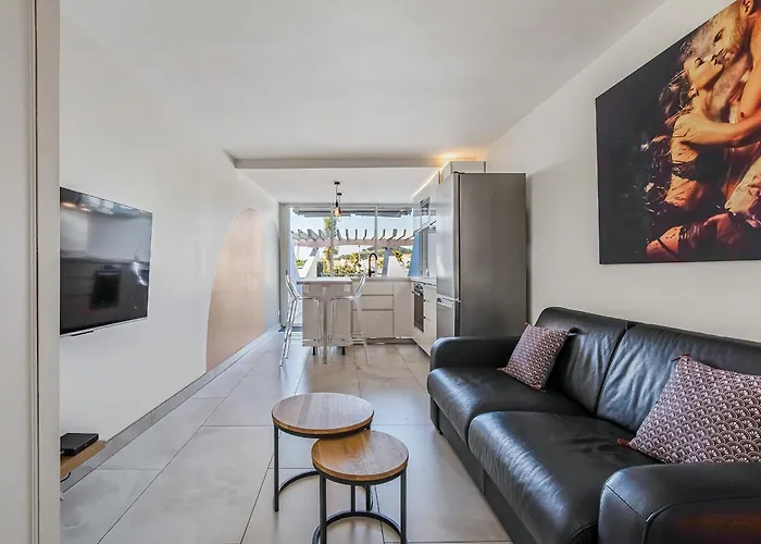 The Wave Village Naturiste Port Ambonne Cap D